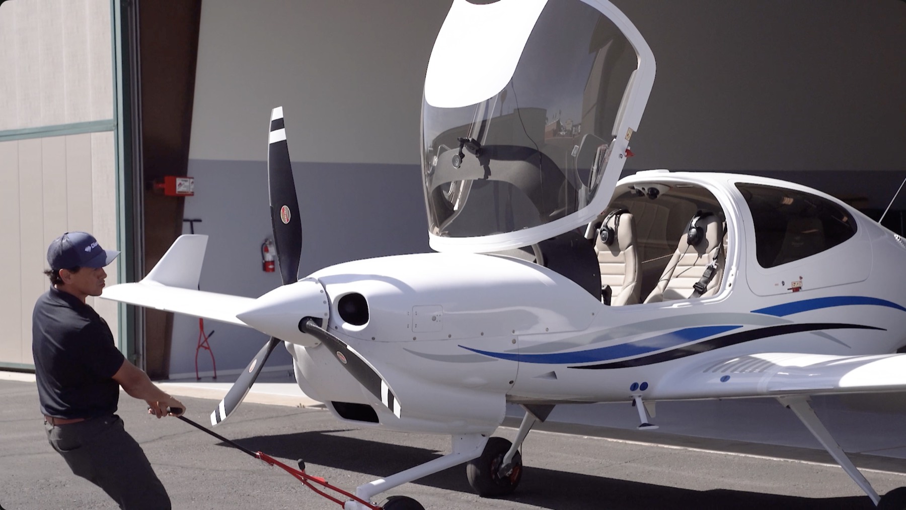 Private Pilot training in the Diamond DA40 at Falcon Field